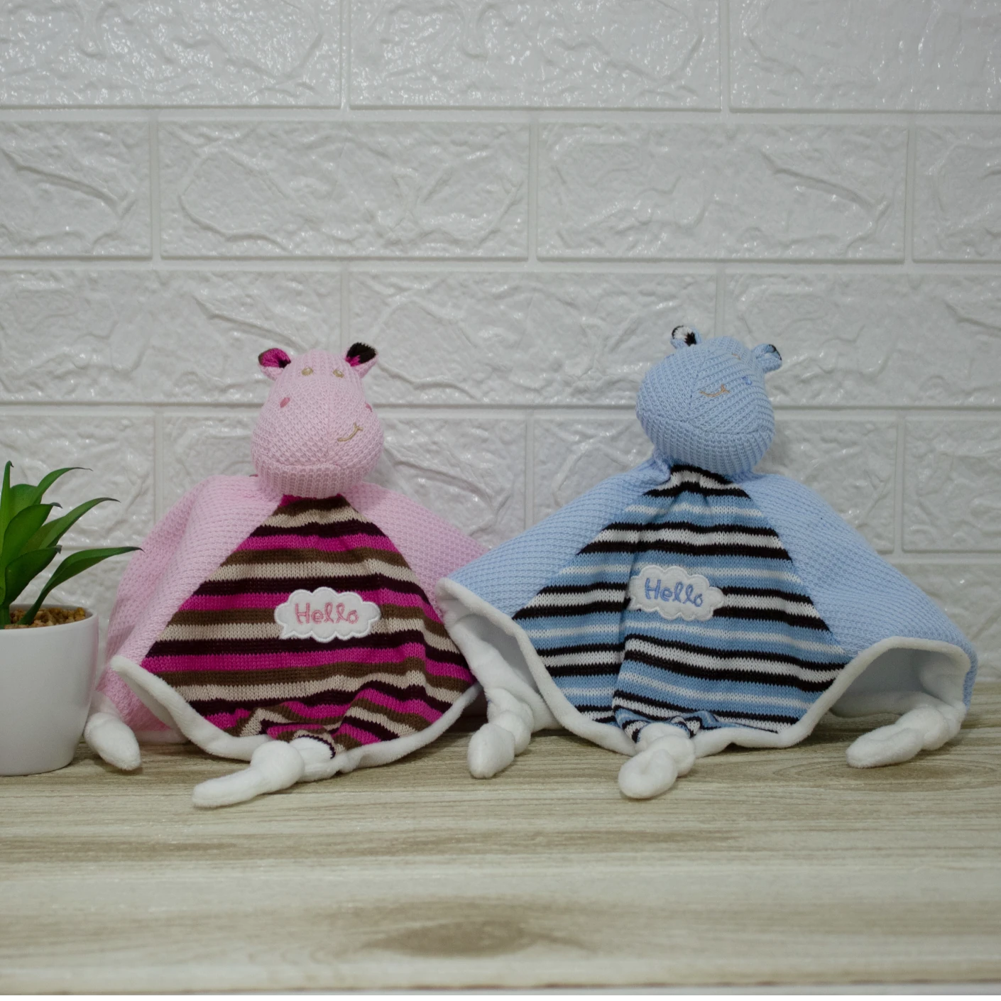doudou texturas hipopótamo rosa y azul