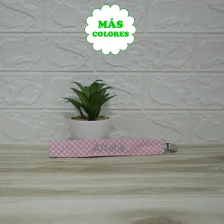 chupetero de tela personalizado bordado estampado vichy rosa