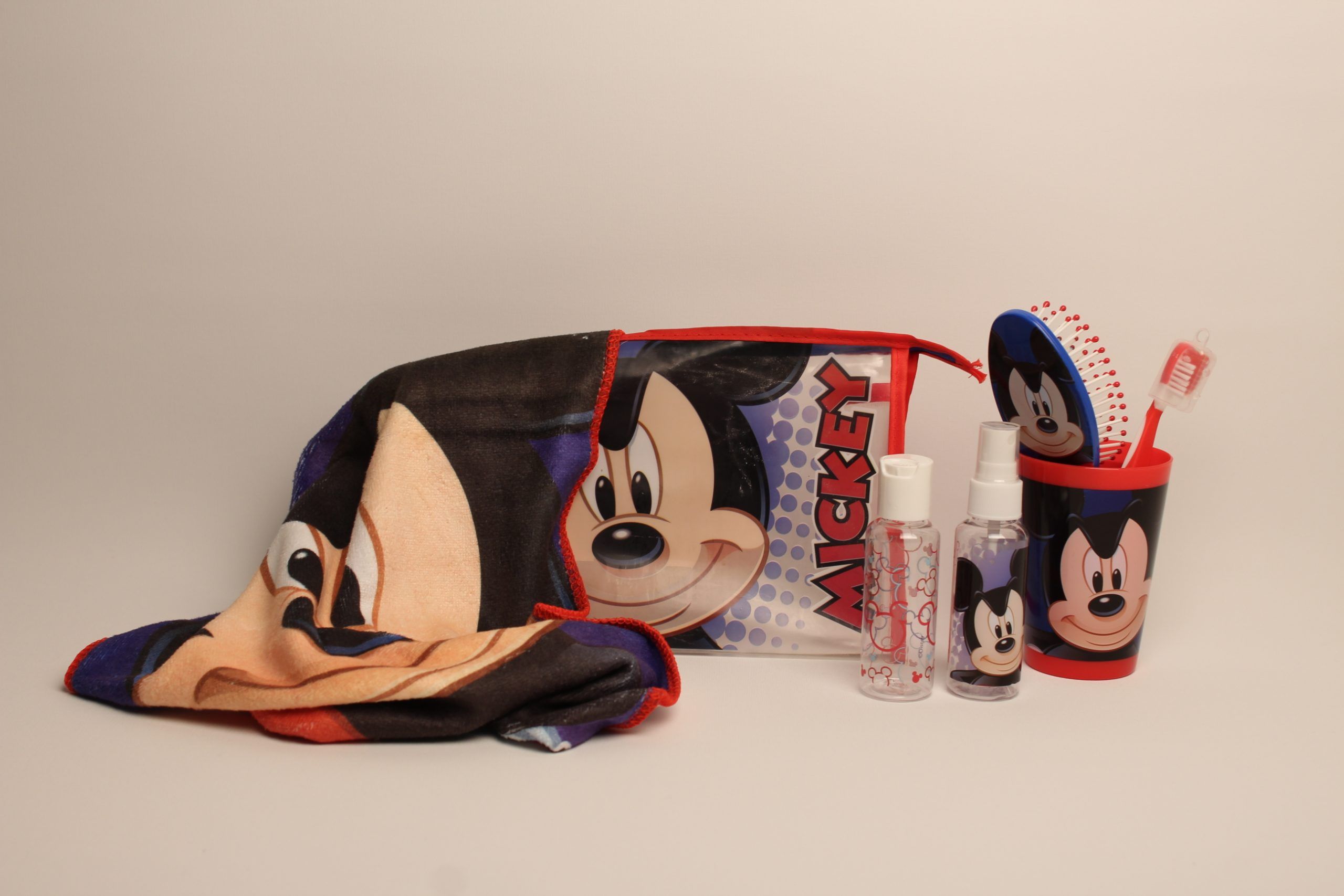 Neceser disney infantil completo