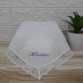 pañuelo señora nombre bordado