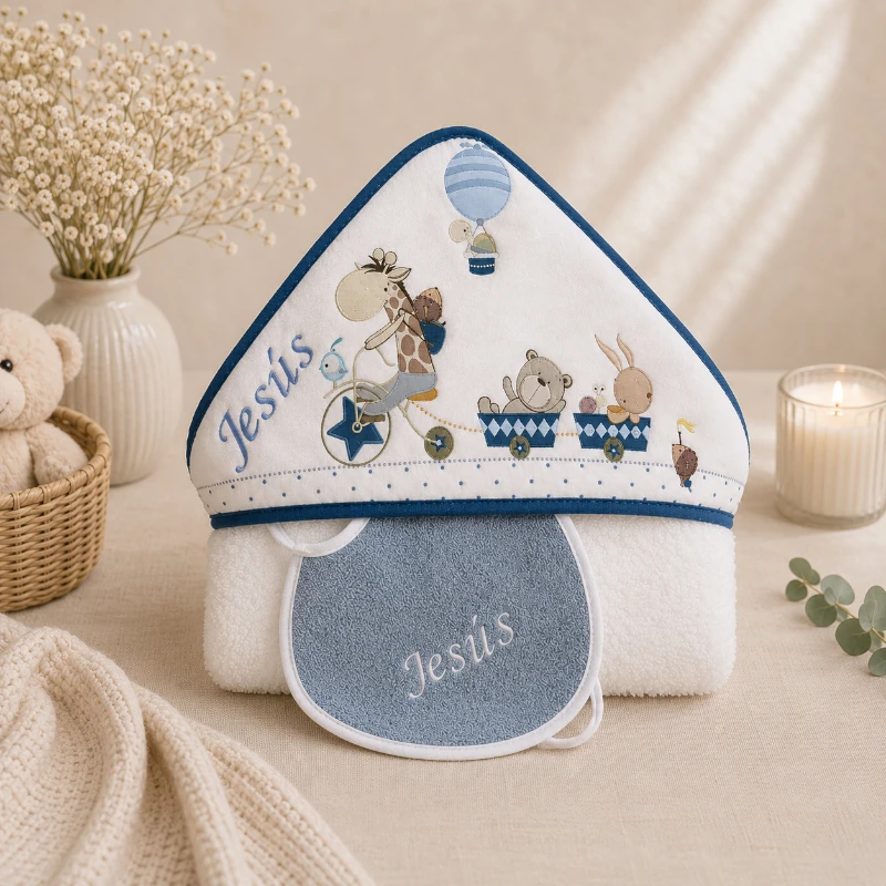 capa y babero bebe personalizado nombre bordado azul