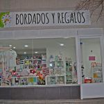 foto escaparate lluvia de caprichos