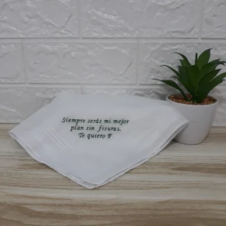 pañuelo bordado frase corta