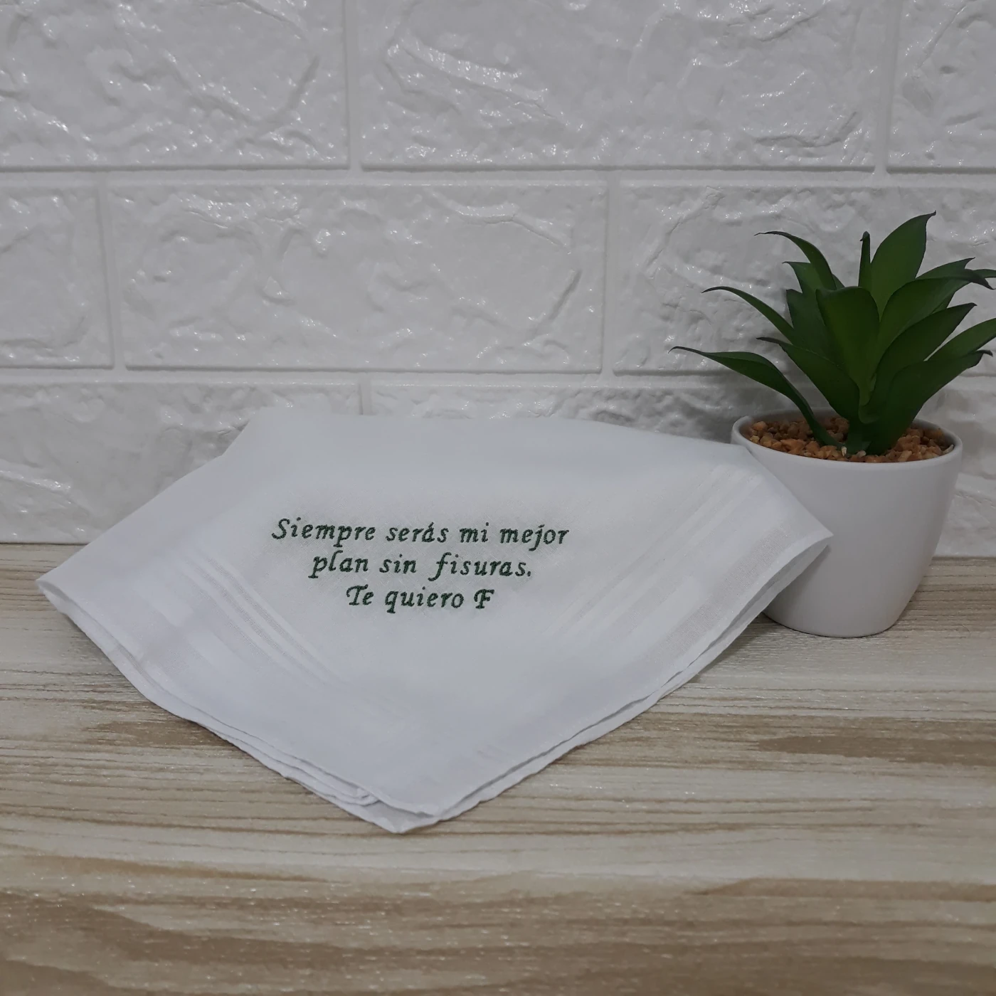 pañuelo bordado frase corta
